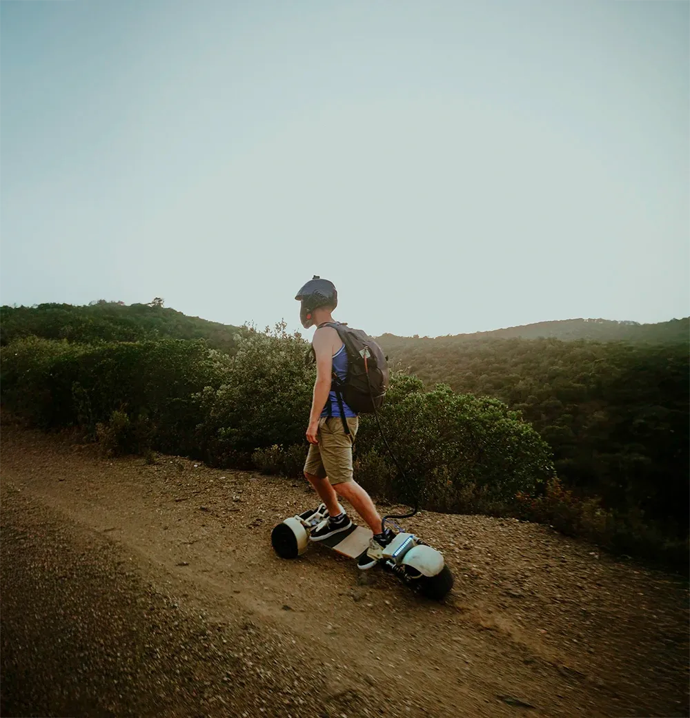 Histoire Sternboard persévérance malgré difficultés gardé espoir skateboard électrique nature entreprise française résilience